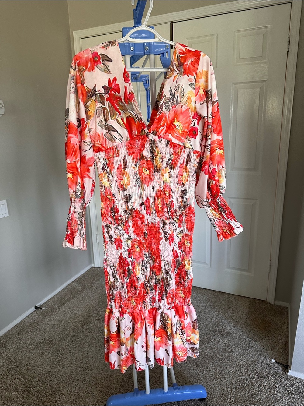 Floral V‑Neck Smocked Midi Dress - Pink & Red